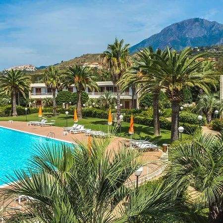 Club Residence La Castellana Mare-2